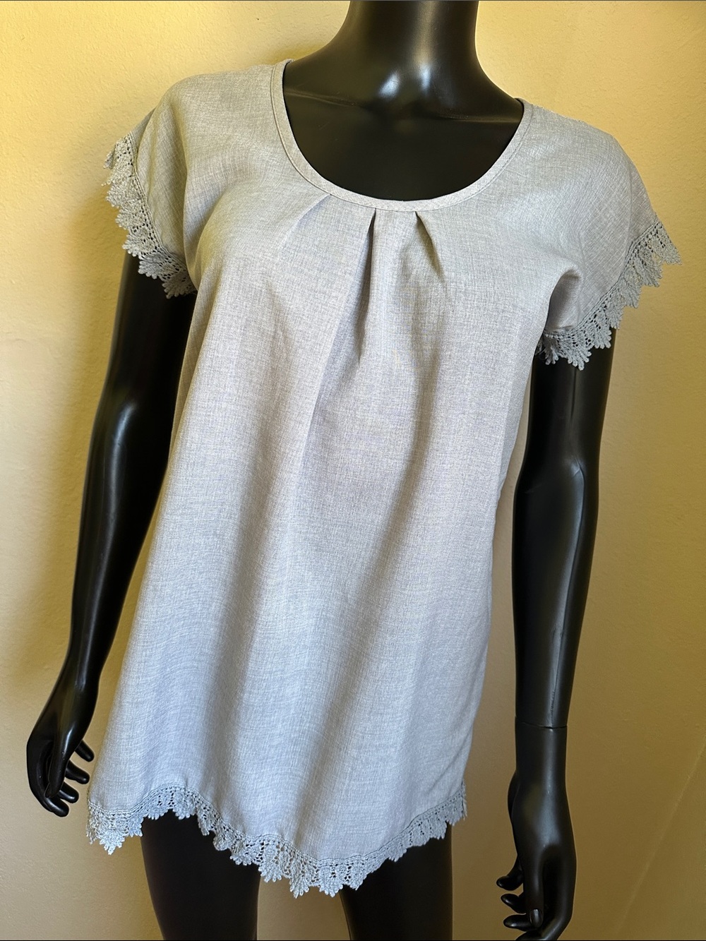 Light Gray Scoop Neck Top with Lace Back & Trim